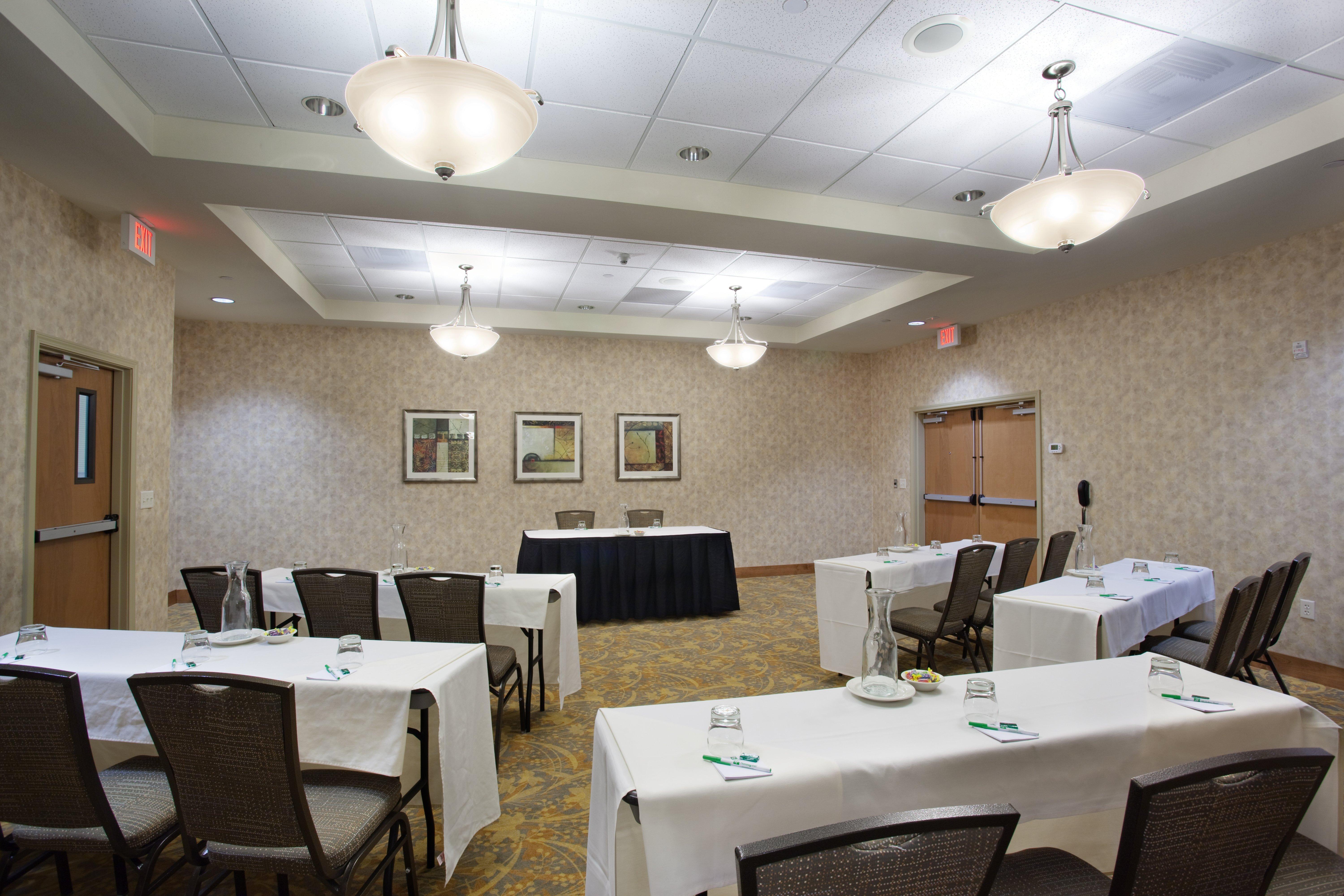 Holiday Inn Laramie By Ihg Экстерьер фото