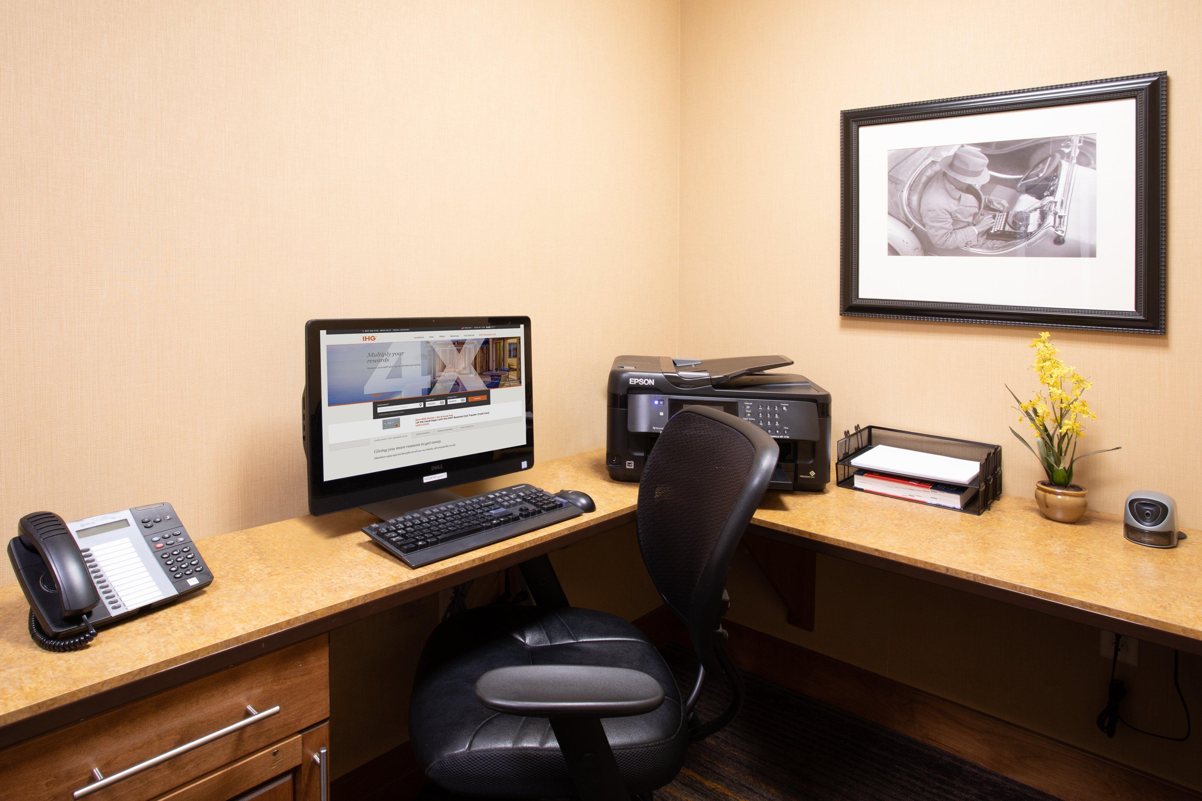 Holiday Inn Laramie By Ihg Экстерьер фото